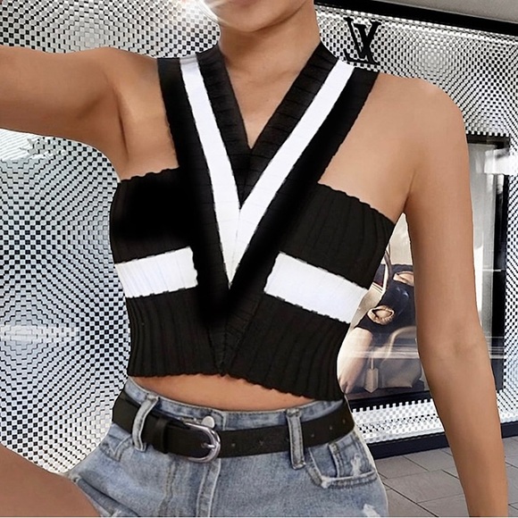 Private Label Tops - NWT, Lavishly Paris Women’s Knit Halter tank top.